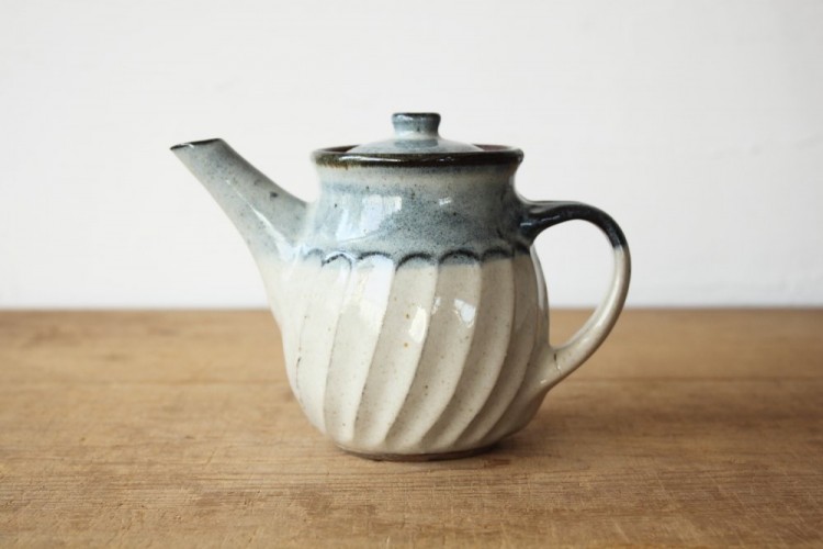 日々の暮らし 小代焼ふもと窯 ポット大 しのぎ