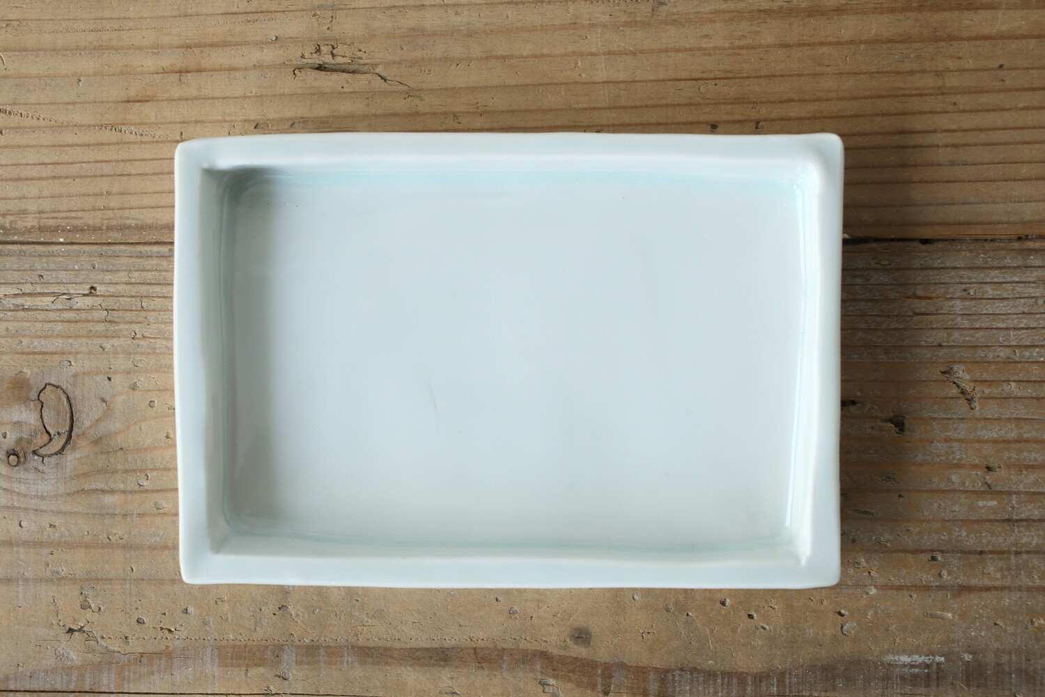 Hibinokurashi | White rectangular plate 15CM | Motoji Igarashi